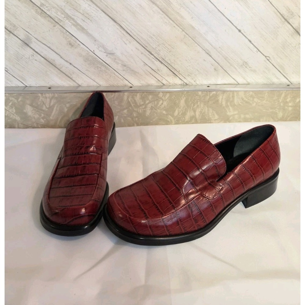 Franco Sarto Navy Blue Crocodile-embossed Red Leather Loafers Size 8.5M NICE!